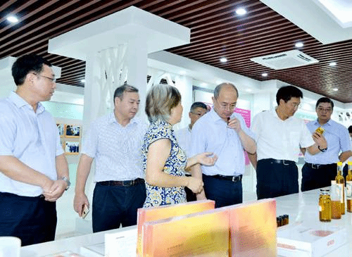 http://www.gnnu.cn/upload_files/other/upload/20180720/15320695093745.jpg